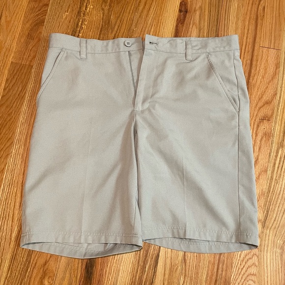 Izod golf shorts size 36 - Picture 1 of 5